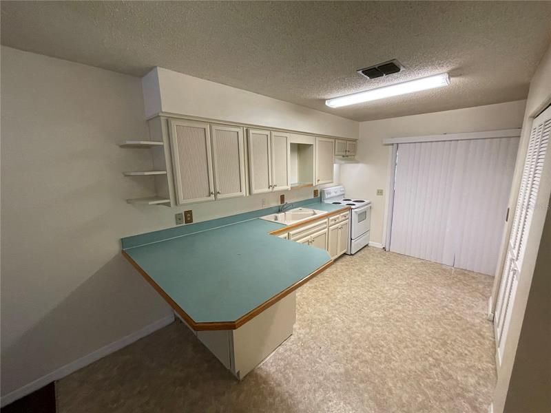 Recently Rented: $1,650 (2 beds, 2 baths, 1050 Square Feet)