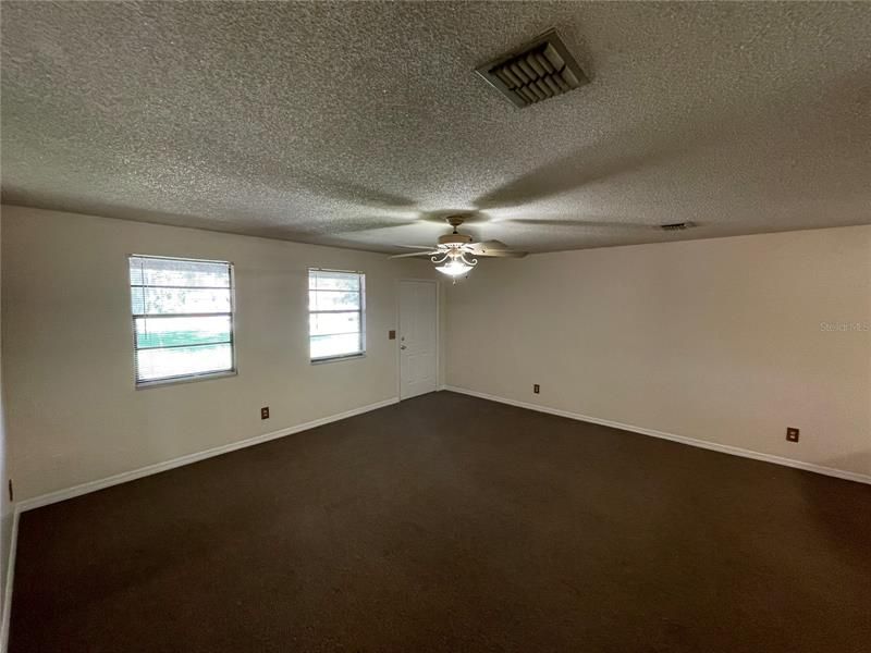 Recently Rented: $1,650 (2 beds, 2 baths, 1050 Square Feet)
