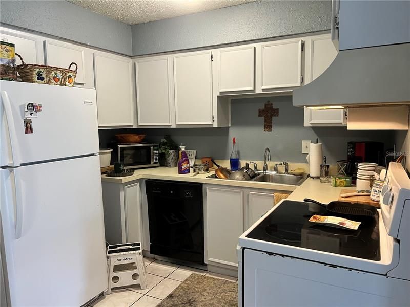 Recently Sold: $145,000 (1 beds, 1 baths, 625 Square Feet)