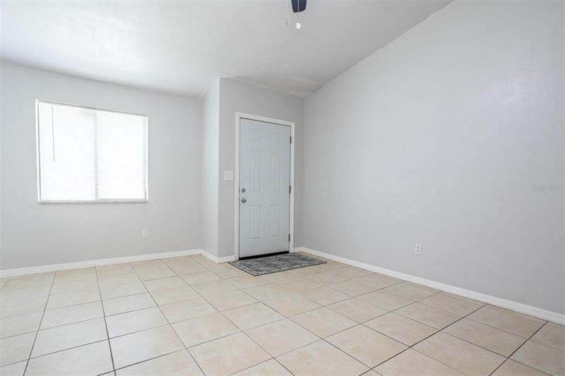 Recently Sold: $130,000 (2 beds, 2 baths, 868 Square Feet)