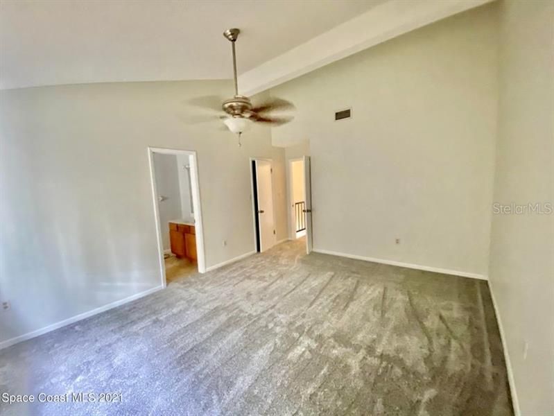 Recently Rented: $1,695 (3 beds, 2 baths, 1520 Square Feet)