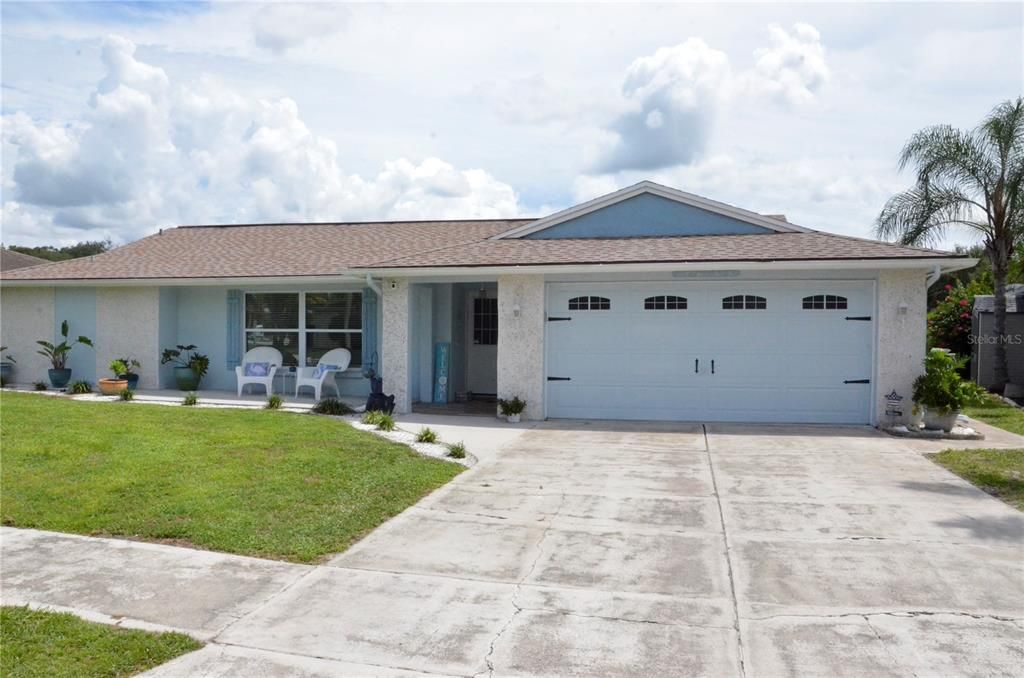 Недавно продано: $499,000 (3 спален, 2 ванн, 1896 Квадратных фут)