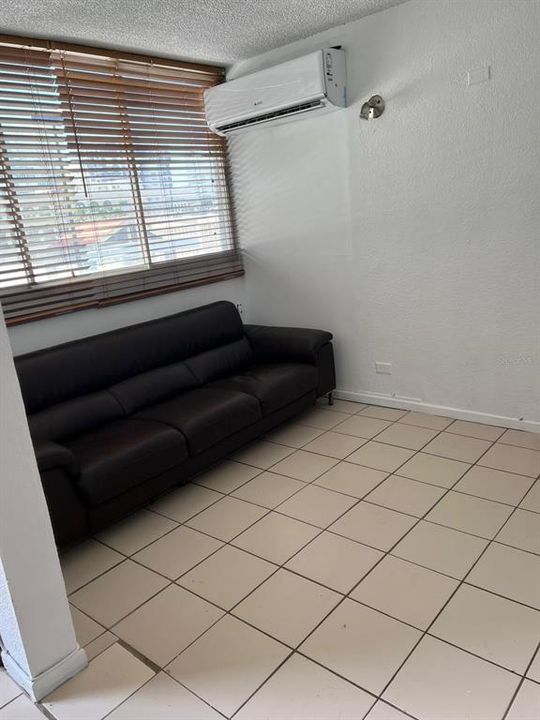 Vendido Recientemente: $285,000 (0 camas, 1 baños, 401.73 Pies cuadrados)