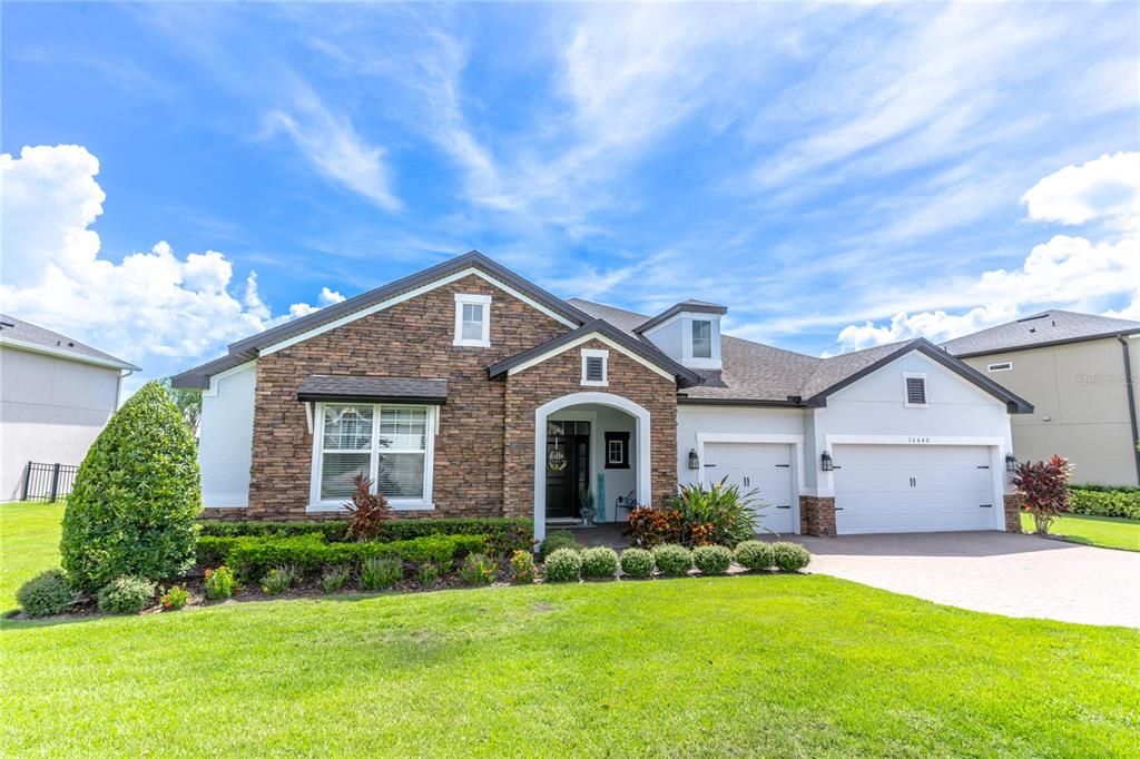 Recently Sold: $1,290,000 (4 beds, 4 baths, 3702 Square Feet)