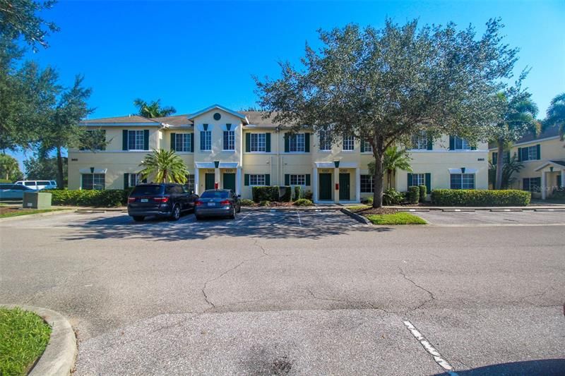 Recently Sold: $254,900 (2 beds, 2 baths, 1429 Square Feet)