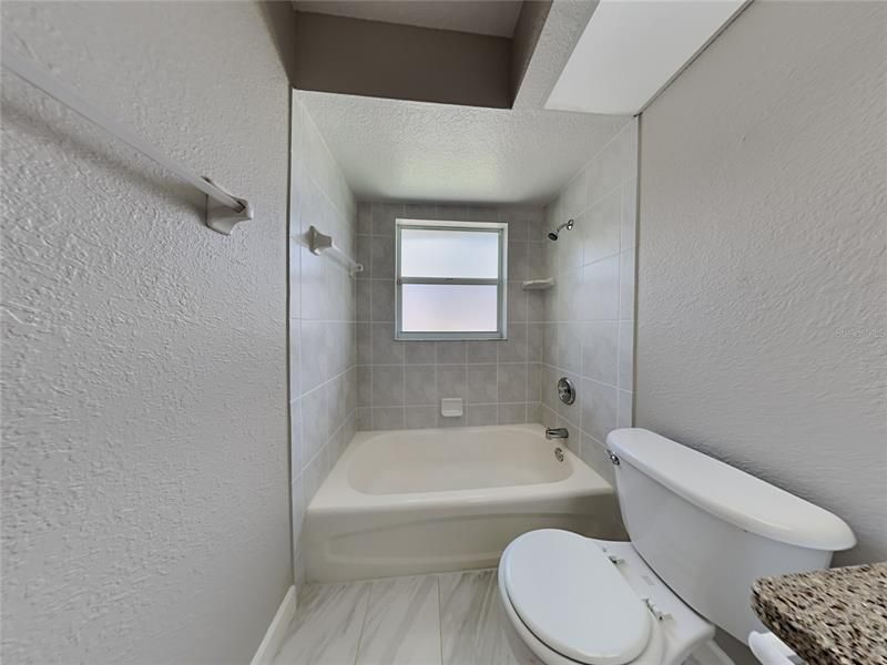 最近租的: $1,819 (3 贝兹, 2 浴室, 1390 平方英尺)