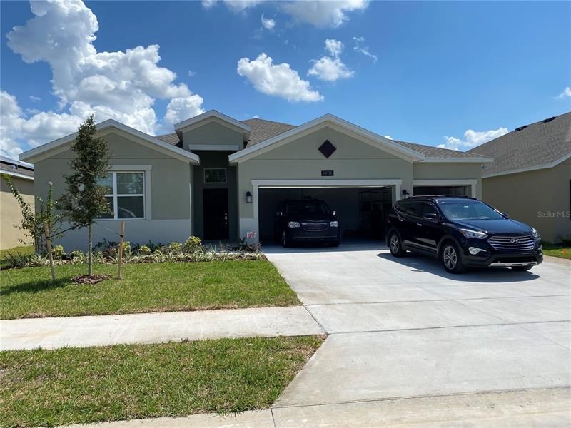 Recently Sold: $431,425 (4 beds, 3 baths, 2359 Square Feet)