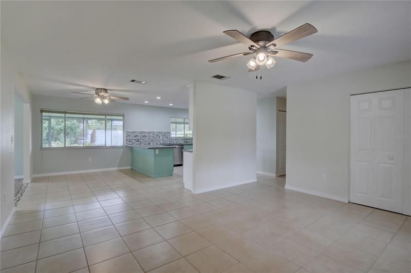Recently Sold: $249,900 (2 beds, 2 baths, 1344 Square Feet)