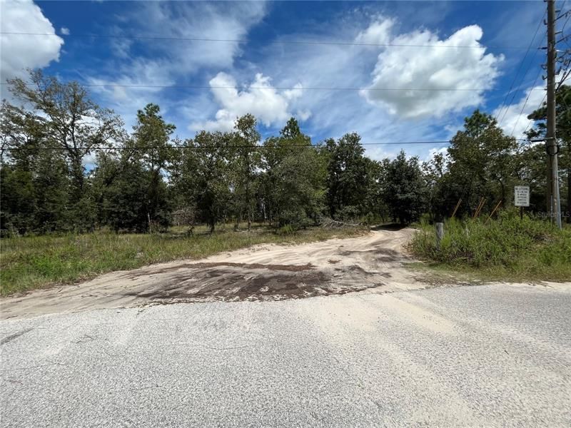 Vendido Recientemente: $18,500 (1.09 acres)