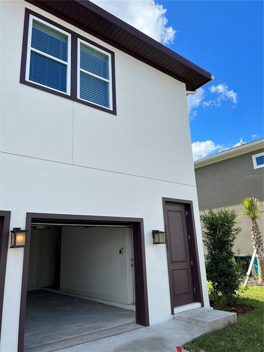 Garage and Alley Private Entrance