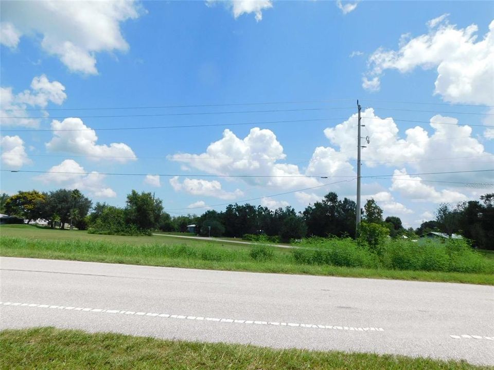 待售: $159,000 (0.65 acres)