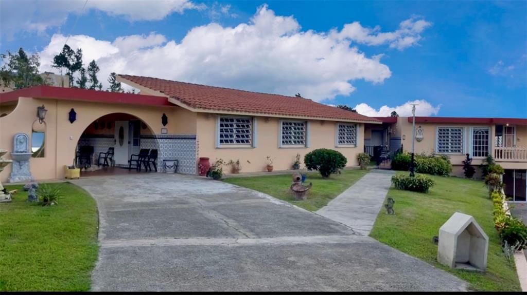 Vendido Recientemente: $318,000 (3 camas, 2 baños, 3086 Pies cuadrados)