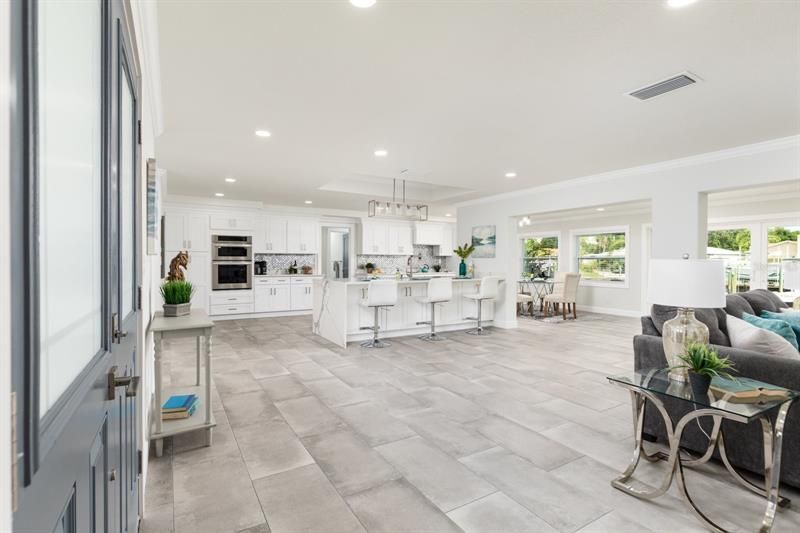 Recently Sold: $1,250,000 (3 beds, 2 baths, 2021 Square Feet)