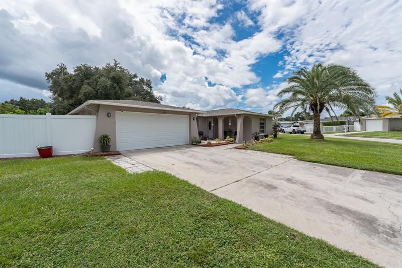 Recently Sold: $264,990 (2 beds, 2 baths, 1400 Square Feet)
