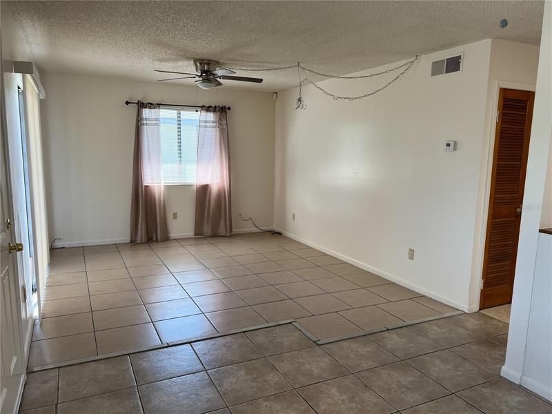 Recently Sold: $85,000 (2 beds, 1 baths, 816 Square Feet)