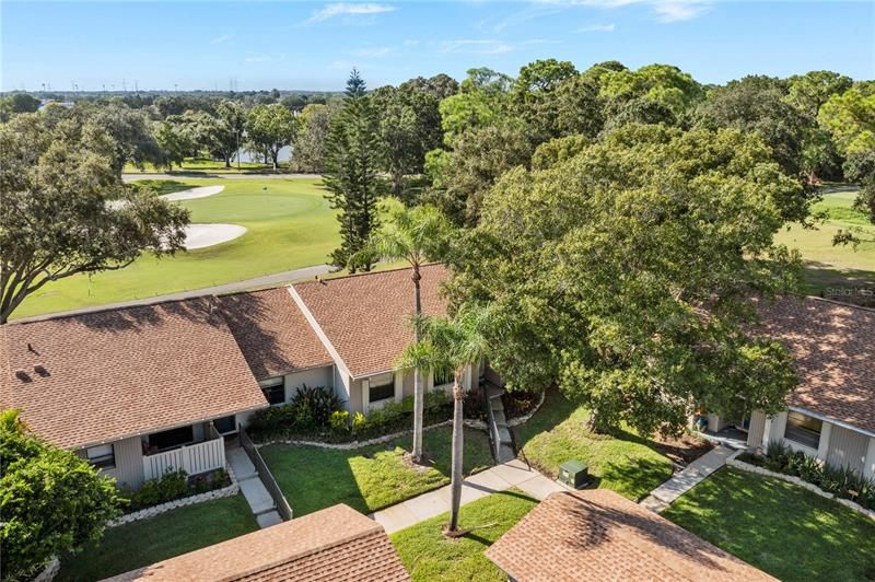 Situated directly on the Eastlake Woodlands golf course