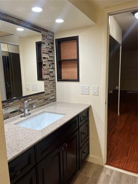 Recently Rented: $2,800 (2 beds, 2 baths, 1240 Square Feet)