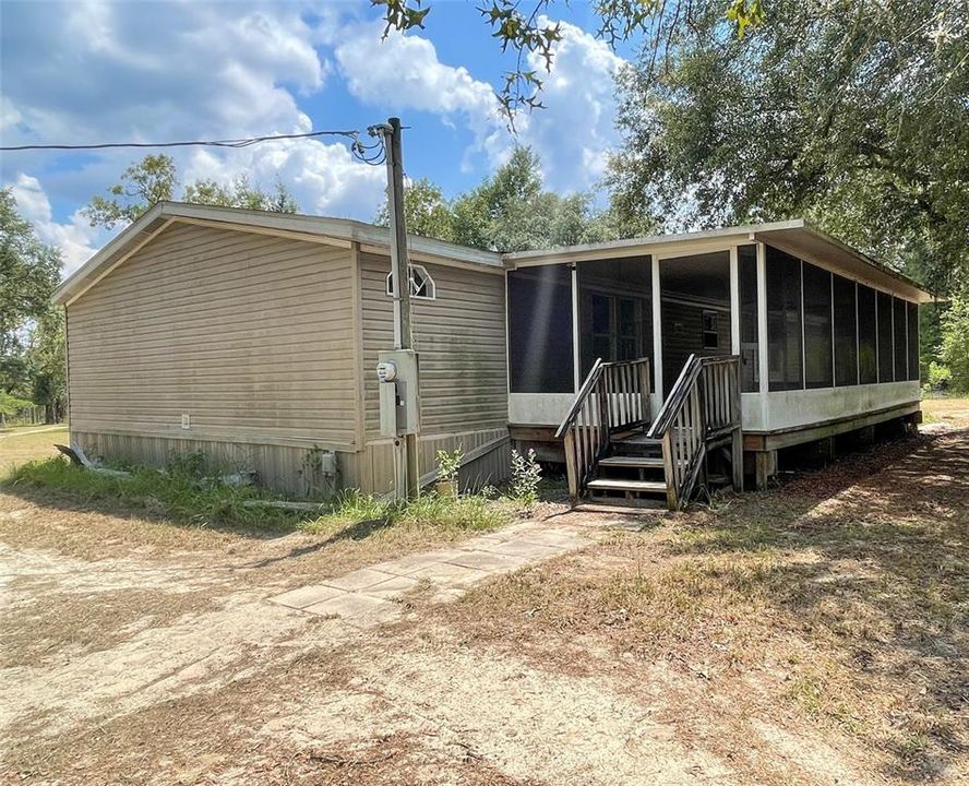 Recently Sold: $149,900 (3 beds, 2 baths, 1620 Square Feet)