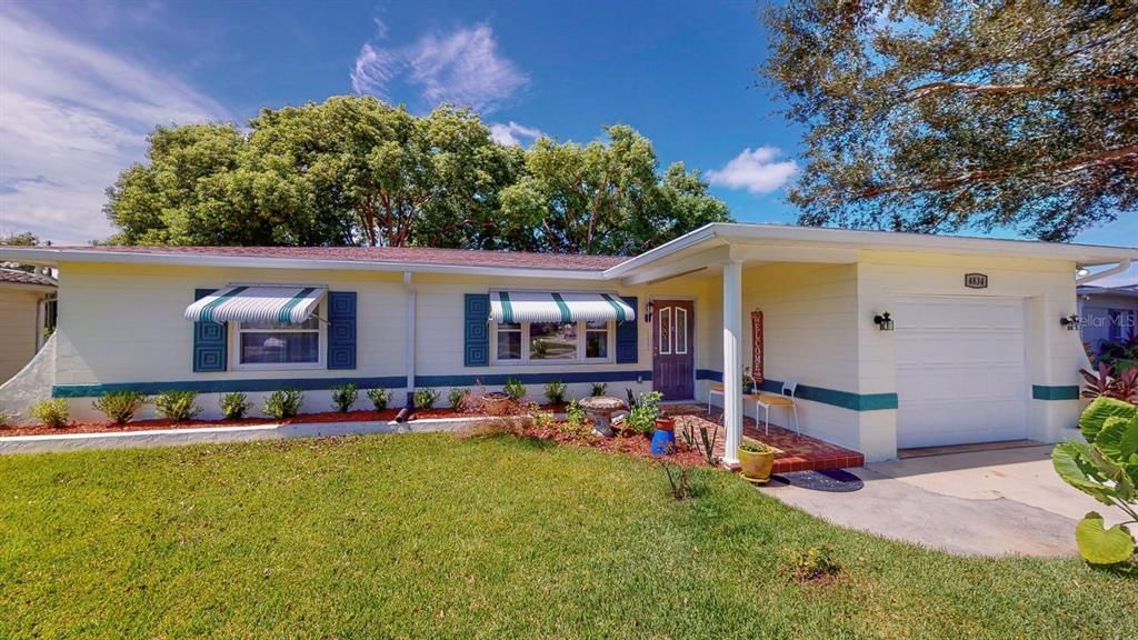 Recently Sold: $375,000 (2 beds, 1 baths, 1373 Square Feet)