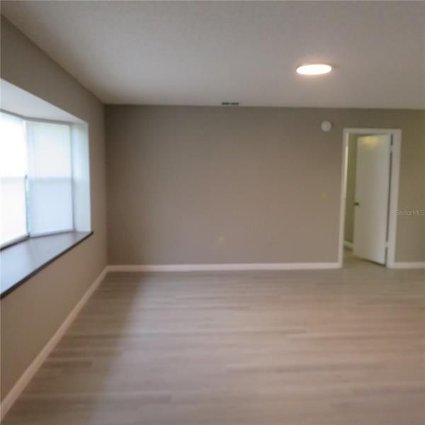 Recently Sold: $210,000 (2 beds, 2 baths, 1476 Square Feet)
