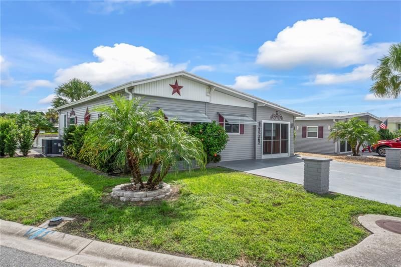 Recently Sold: $210,000 (2 beds, 2 baths, 1277 Square Feet)