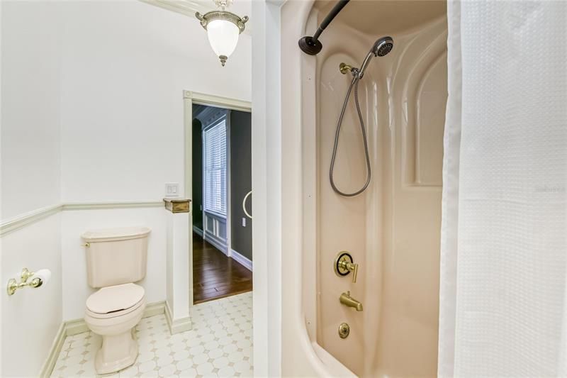 最近售出: $1,500,000 (4 贝兹, 4 浴室, 4274 平方英尺)