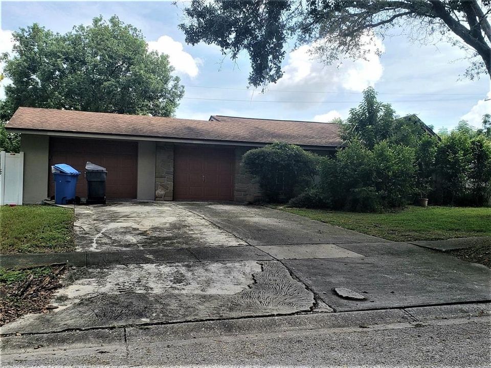 Recently Sold: $230,000 (3 beds, 1 baths, 1109 Square Feet)