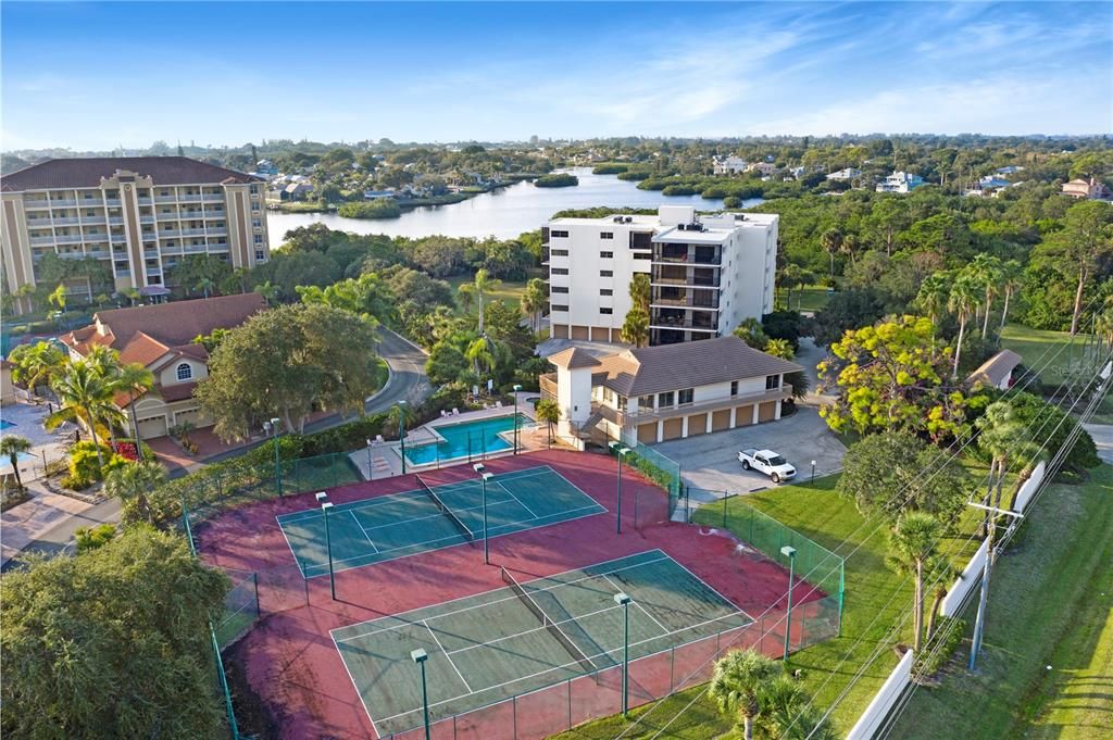 Recently Rented: $8,000 (2 beds, 2 baths, 1589 Square Feet)