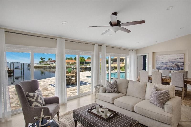 Recently Sold: $1,390,000 (4 beds, 3 baths, 3116 Square Feet)