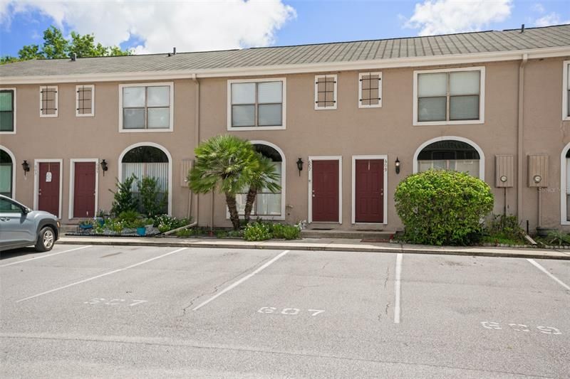 Recently Sold: $219,000 (2 beds, 2 baths, 1156 Square Feet)
