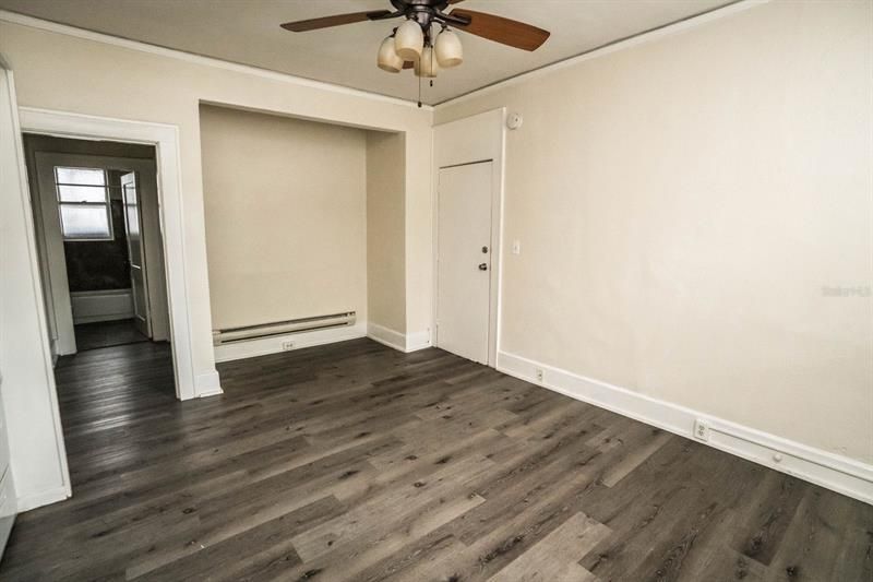 Recently Rented: $1,600 (1 beds, 1 baths, 600 Square Feet)