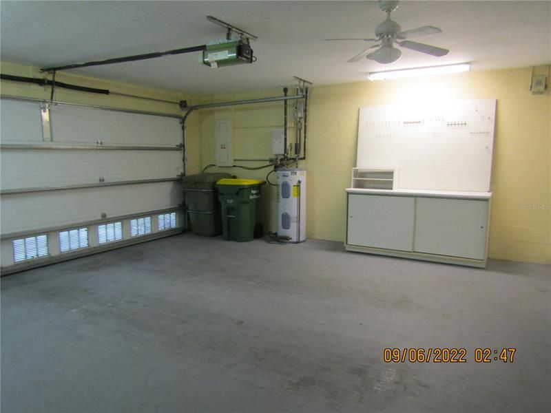 2-CAR ATTACHED GARAGE