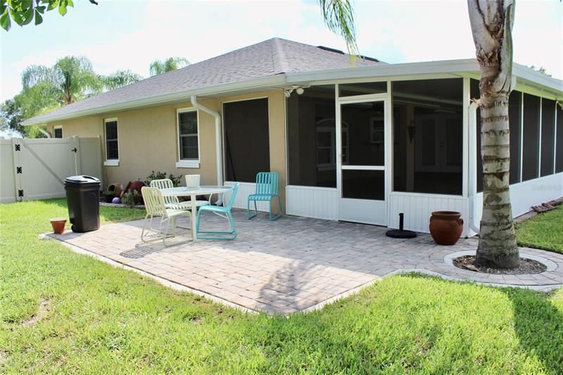 Recently Rented: $2,450 (3 beds, 2 baths, 2095 Square Feet)