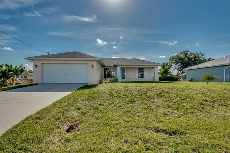 Recently Sold: $299,900 (3 beds, 2 baths, 1419 Square Feet)