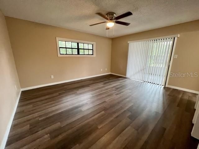 Recently Rented: $2,599 (3 beds, 2 baths, 1876 Square Feet)