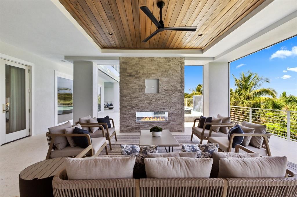 For Sale: $9,350,000 (4 beds, 4 baths, 5433 Square Feet)