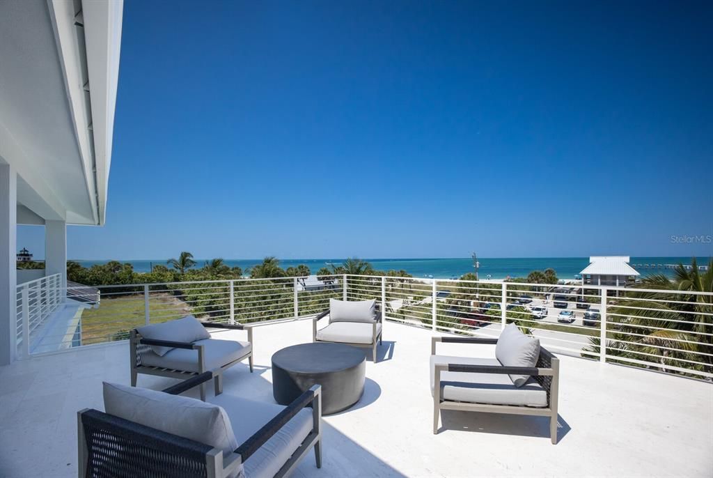 For Sale: $9,350,000 (4 beds, 4 baths, 5433 Square Feet)