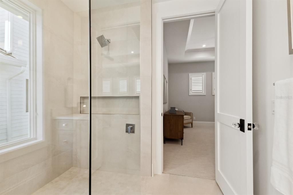 For Sale: $9,350,000 (4 beds, 4 baths, 5433 Square Feet)