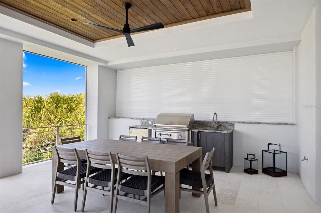 For Sale: $9,350,000 (4 beds, 4 baths, 5433 Square Feet)