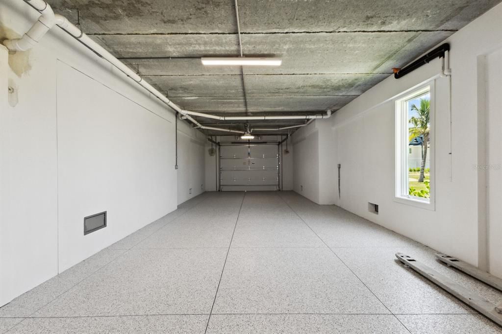 For Sale: $9,350,000 (4 beds, 4 baths, 5433 Square Feet)