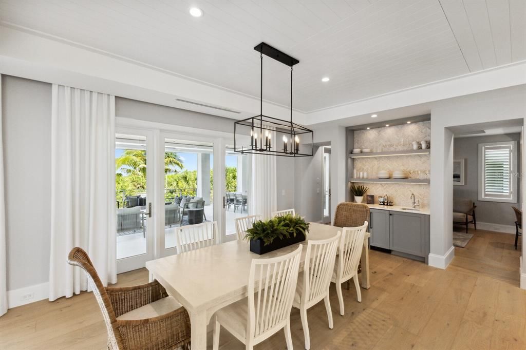 For Sale: $9,350,000 (4 beds, 4 baths, 5433 Square Feet)