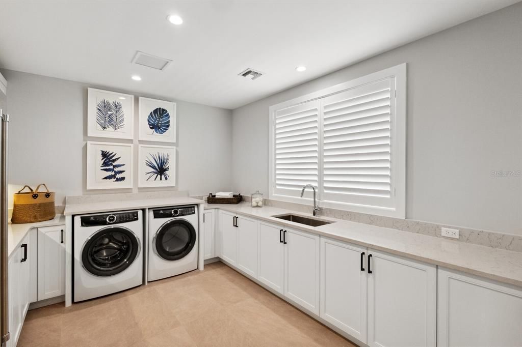 For Sale: $9,350,000 (4 beds, 4 baths, 5433 Square Feet)