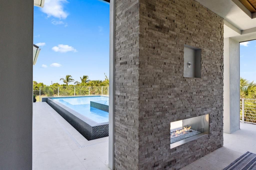 For Sale: $9,350,000 (4 beds, 4 baths, 5433 Square Feet)