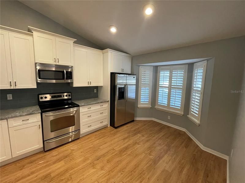 Recently Rented: $2,200 (3 beds, 2 baths, 1722 Square Feet)