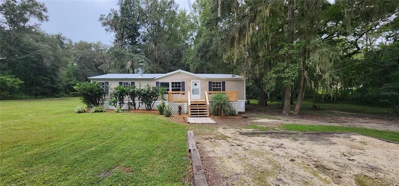 Recently Sold: $182,000 (3 beds, 2 baths, 1404 Square Feet)