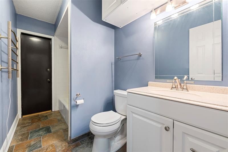Recently Sold: $295,000 (2 beds, 2 baths, 1394 Square Feet)