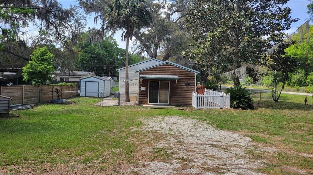 Recently Sold: $187,900 (2 beds, 1 baths, 1508 Square Feet)