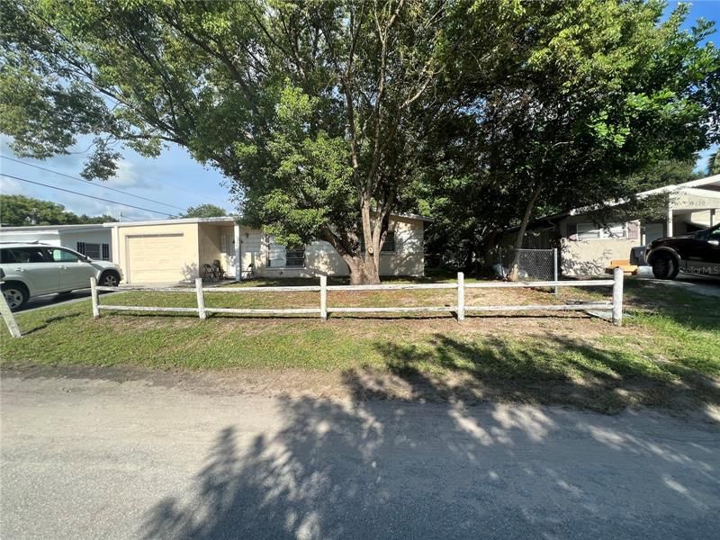 Recently Sold: $224,900 (3 beds, 1 baths, 943 Square Feet)