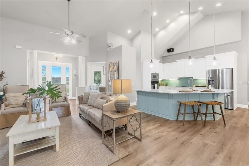 Recently Sold: $2,495,000 (4 beds, 3 baths, 3543 Square Feet)