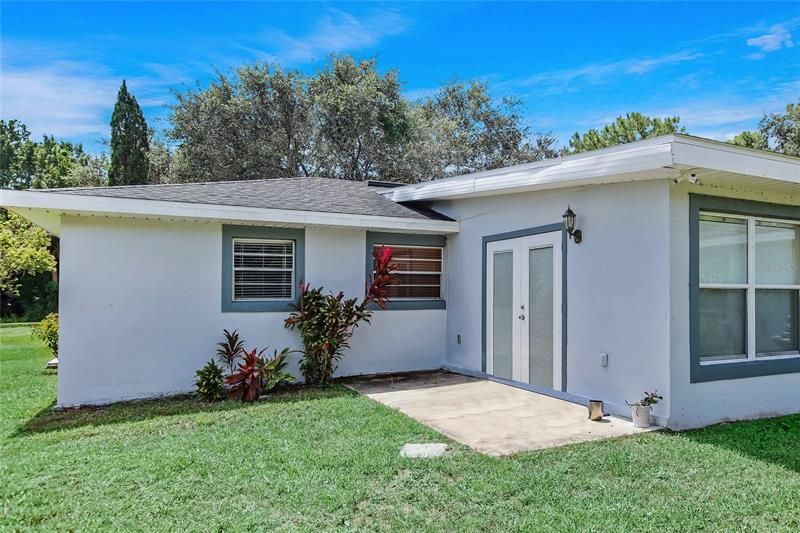 Recently Sold: $495,000 (4 beds, 2 baths, 2046 Square Feet)